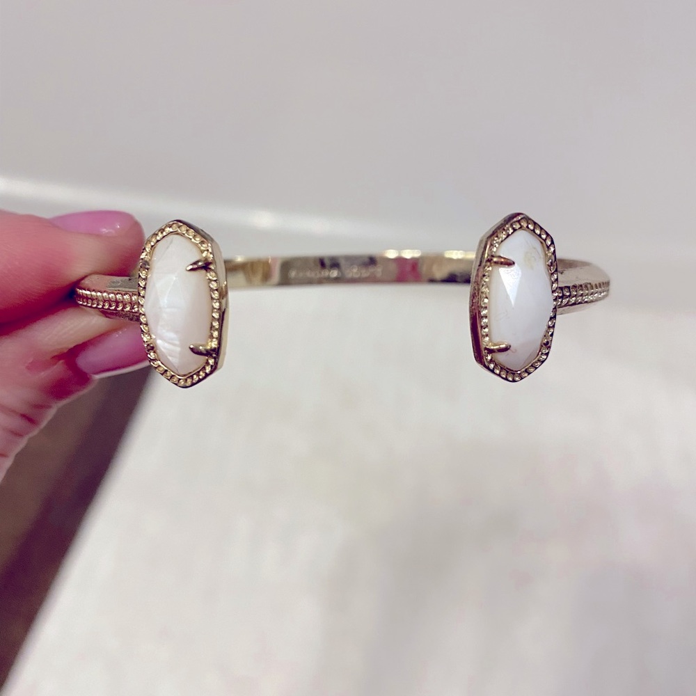 Kendra Scott Elton White Mother of Pearl Gold Bracelet Cuff